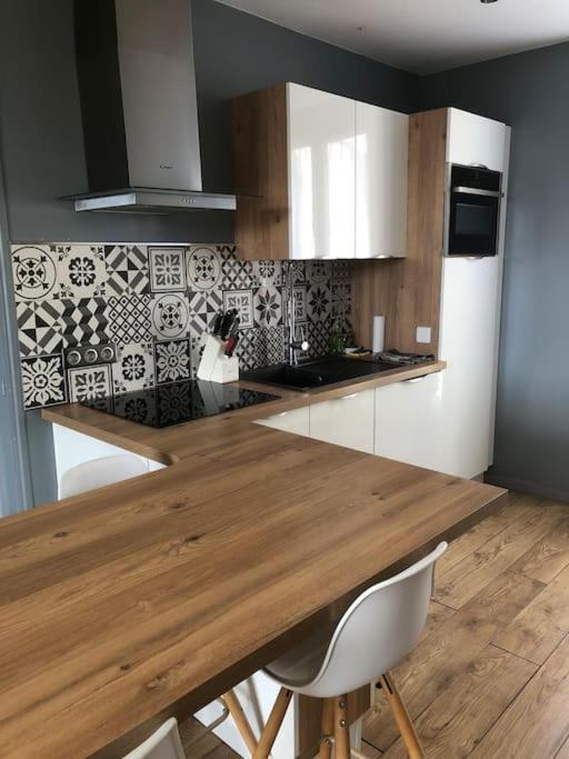 Ferienwohnung Cosy 3 Pieces En Face De La Gare Rambouillet Exterior foto
