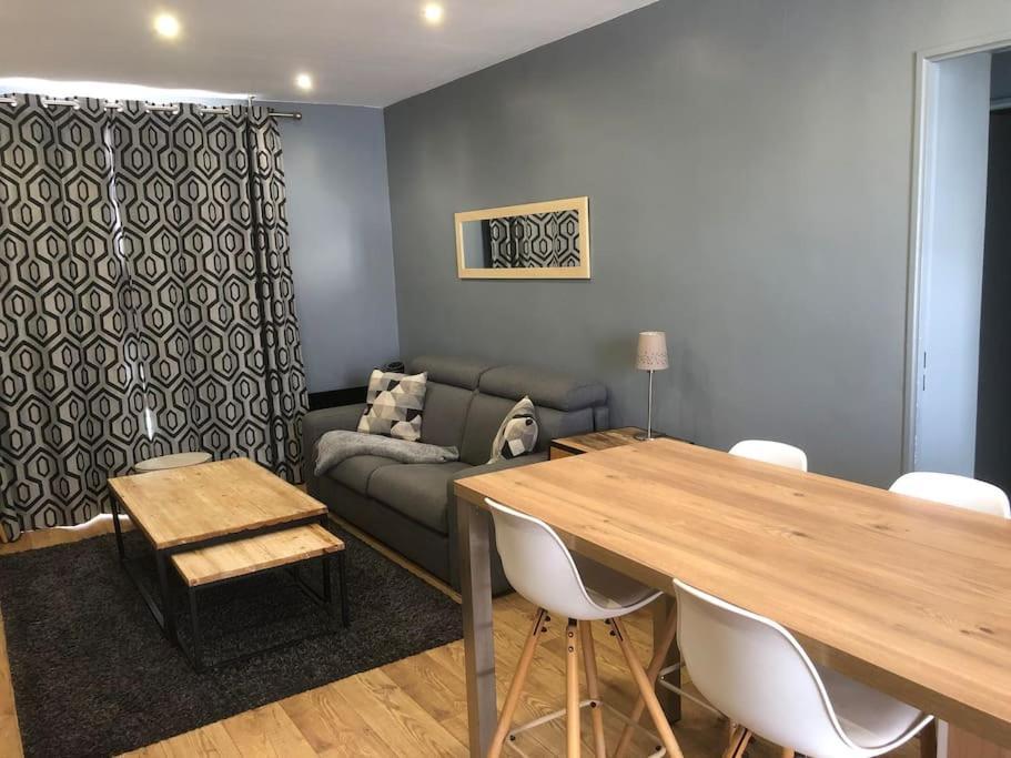 Ferienwohnung Cosy 3 Pieces En Face De La Gare Rambouillet Exterior foto
